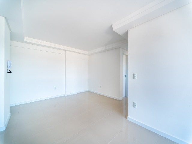 Apartamento à venda com 2 quartos, 68m² - Foto 42