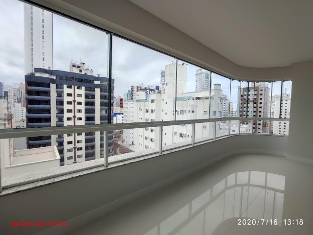 Apartamento à venda com 3 quartos, 178m² - Foto 1