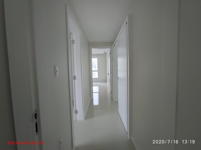 Apartamento à venda com 3 quartos, 178m² - Foto 19