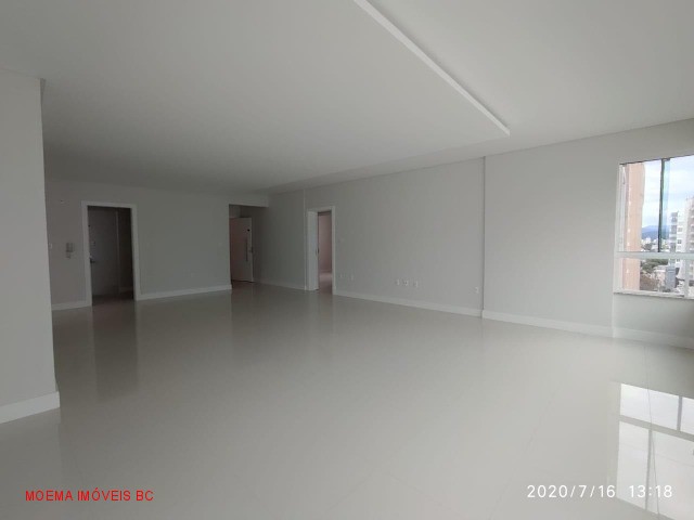 Apartamento à venda com 3 quartos, 178m² - Foto 27