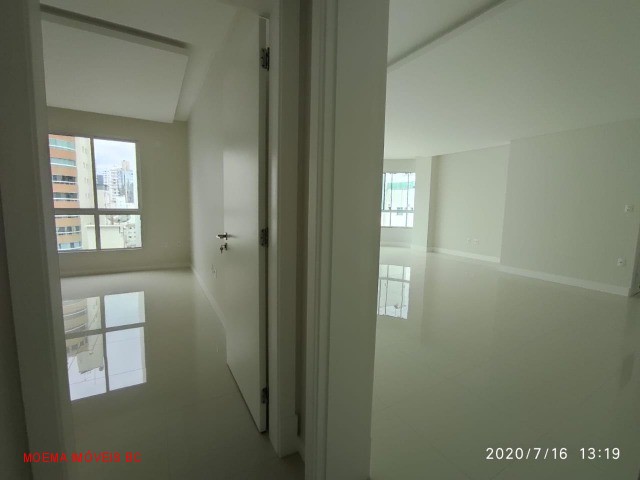 Apartamento à venda com 3 quartos, 178m² - Foto 29