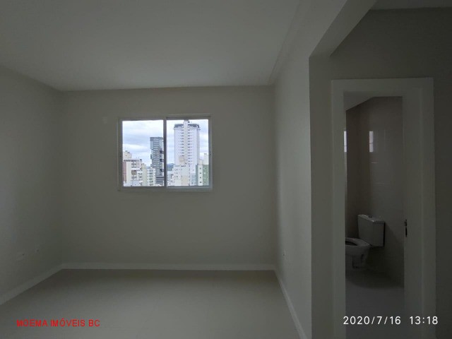 Apartamento à venda com 3 quartos, 178m² - Foto 31