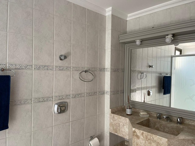 Apartamento à venda com 3 quartos, 220m² - Foto 18