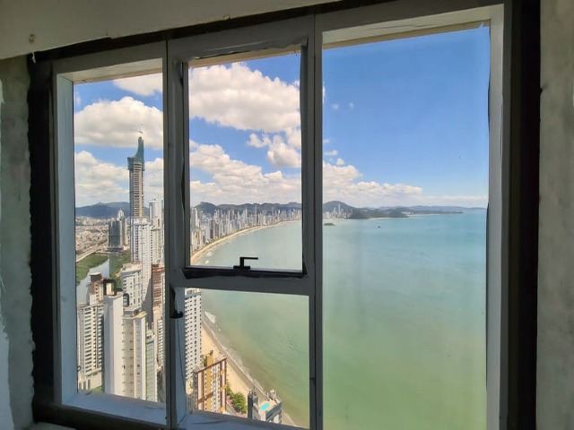 Apartamento à venda com 4 quartos, 261m² - Foto 14