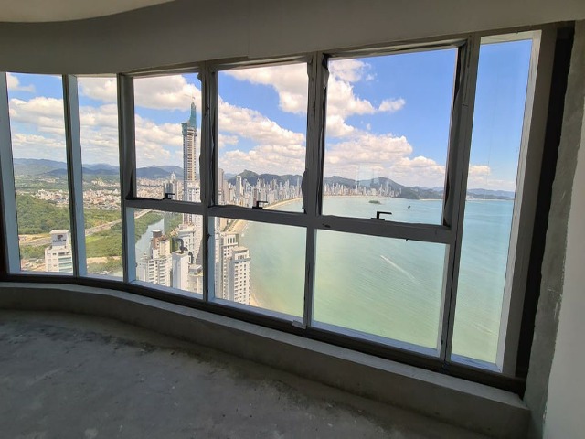 Apartamento à venda com 4 quartos, 261m² - Foto 19