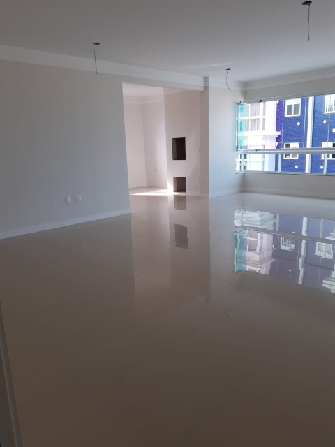 Apartamento à venda com 3 quartos, 133m² - Foto 30