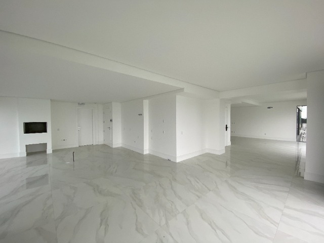 Apartamento à venda com 4 quartos, 215m² - Foto 11