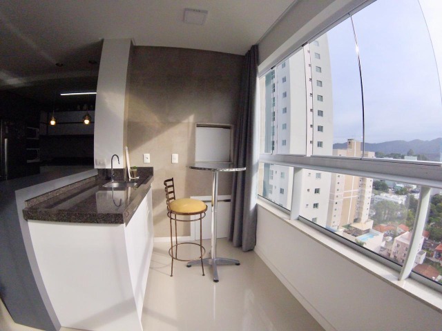 Apartamento à venda com 2 quartos, 100m² - Foto 2