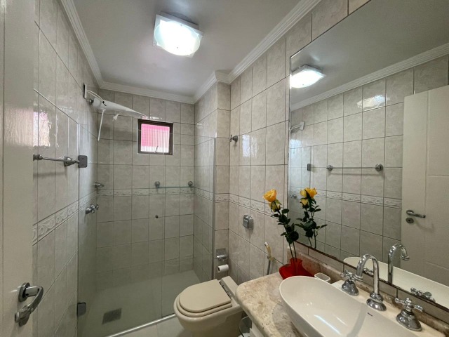 Apartamento para alugar com 2 quartos, 120m² - Foto 10