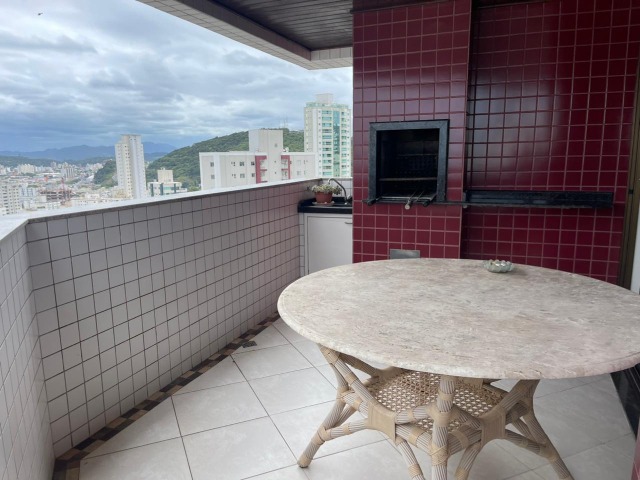 Apartamento para alugar com 2 quartos, 120m² - Foto 4