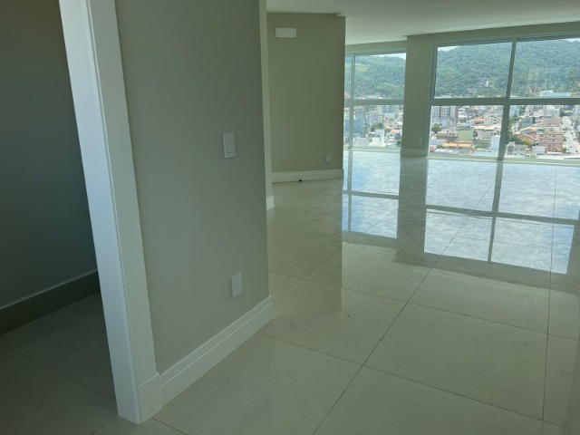 Apartamento à venda com 4 quartos, 129m² - Foto 3