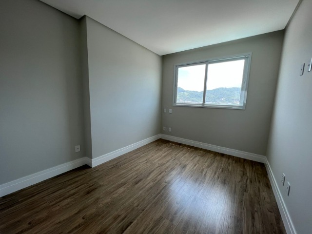 Apartamento à venda com 4 quartos, 129m² - Foto 9