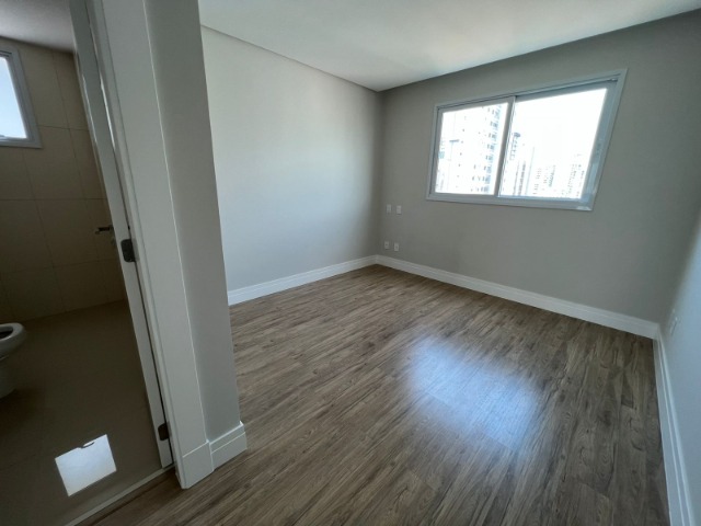 Apartamento à venda com 4 quartos, 129m² - Foto 13