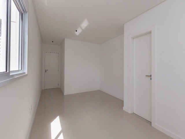 Apartamento à venda com 4 quartos, 150m² - Foto 25