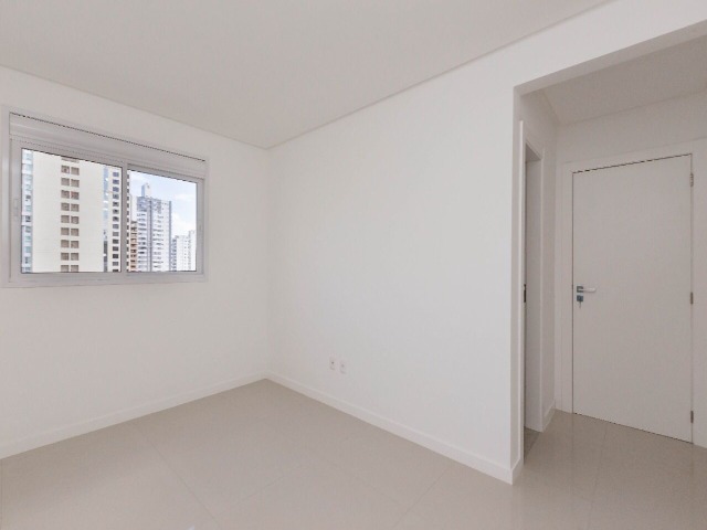 Apartamento à venda com 4 quartos, 150m² - Foto 15