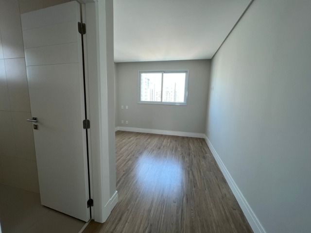 Apartamento à venda com 4 quartos, 129m² - Foto 14