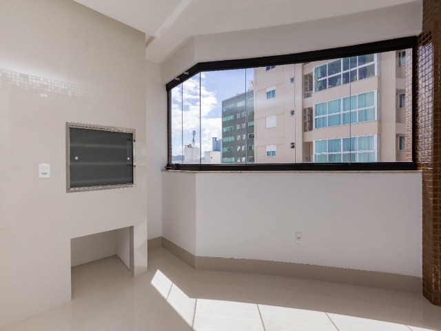 Apartamento à venda com 4 quartos, 150m² - Foto 7