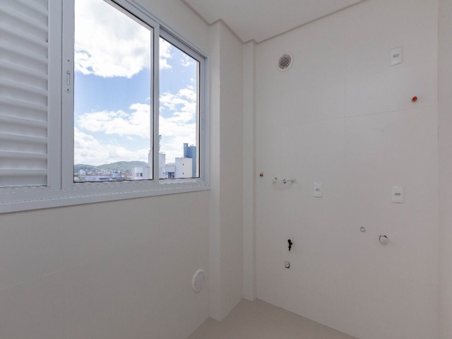 Apartamento à venda com 4 quartos, 150m² - Foto 8