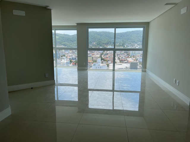 Apartamento à venda com 4 quartos, 129m² - Foto 5