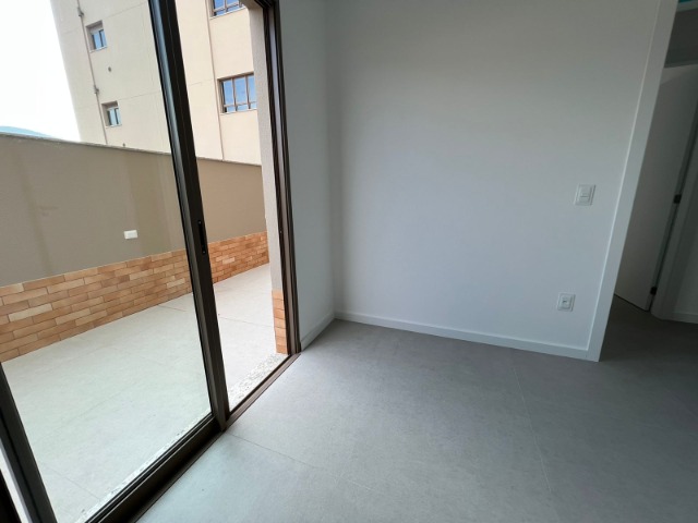 Apartamento à venda com 2 quartos, 99m² - Foto 11