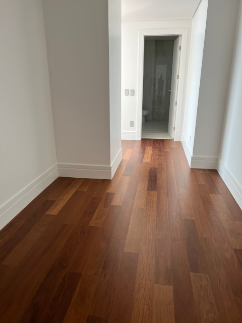 Apartamento à venda com 4 quartos, 230m² - Foto 10