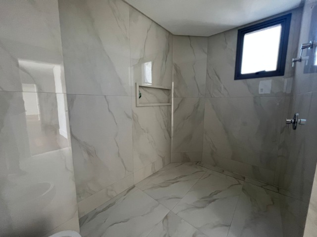 Apartamento à venda com 4 quartos, 230m² - Foto 5