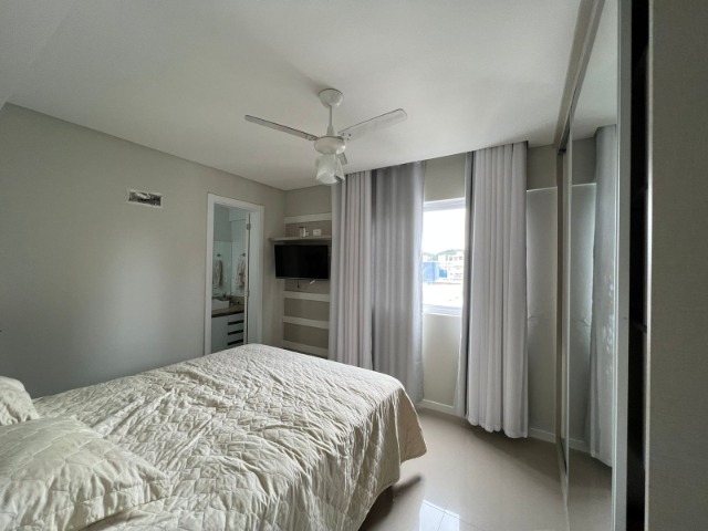 Apartamento à venda com 3 quartos, 90m² - Foto 11