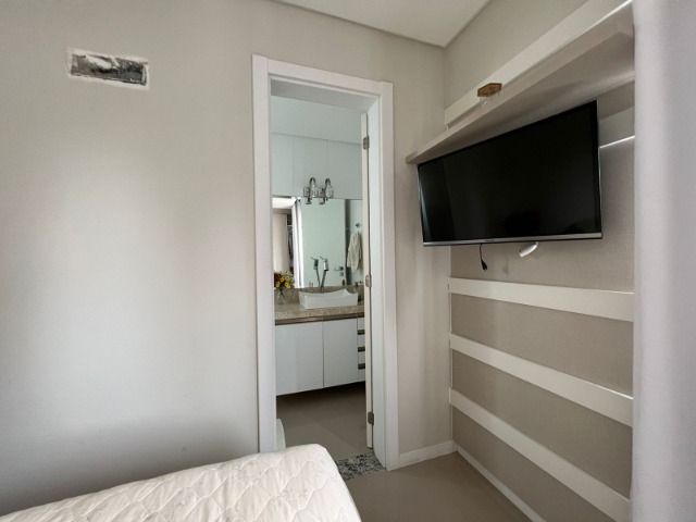 Apartamento à venda com 3 quartos, 90m² - Foto 15