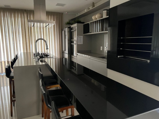 Apartamento à venda com 3 quartos, 122m² - Foto 17