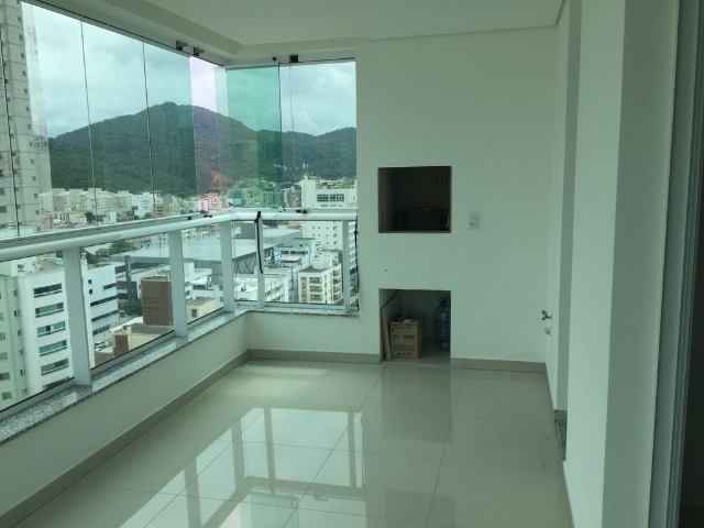 Apartamento à venda com 3 quartos, 125m² - Foto 1