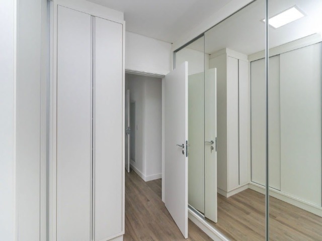 Apartamento à venda com 4 quartos, 200m² - Foto 10