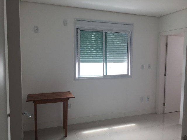 Apartamento à venda com 3 quartos, 125m² - Foto 11