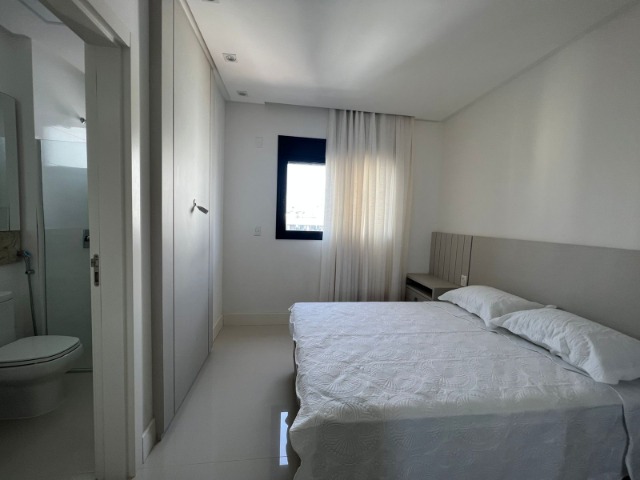 Apartamento à venda com 3 quartos, 122m² - Foto 4