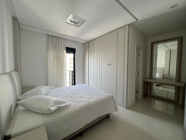 Apartamento à venda com 3 quartos, 122m² - Foto 7