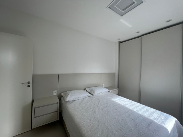 Apartamento à venda com 3 quartos, 122m² - Foto 9