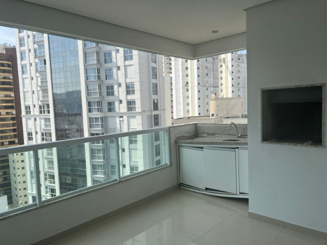 Apartamento à venda com 3 quartos, 120m² - Foto 17