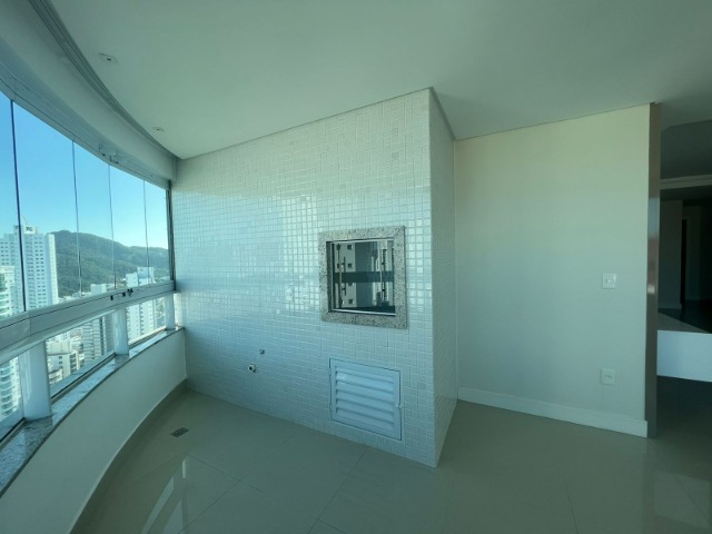 Apartamento à venda com 3 quartos, 170m² - Foto 18