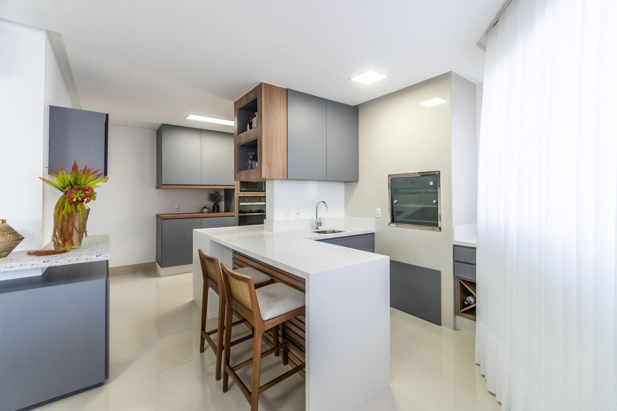 Apartamento à venda com 4 quartos, 150m² - Foto 5