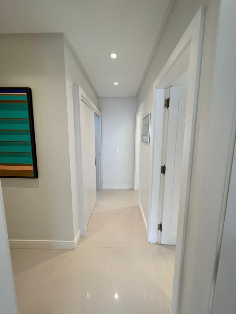 Apartamento à venda com 4 quartos, 167m² - Foto 13