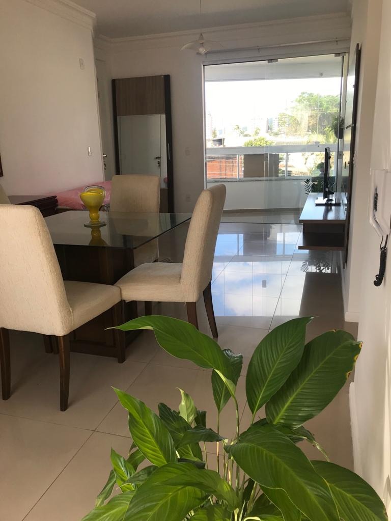 Apartamento à venda com 2 quartos, 66m² - Foto 4