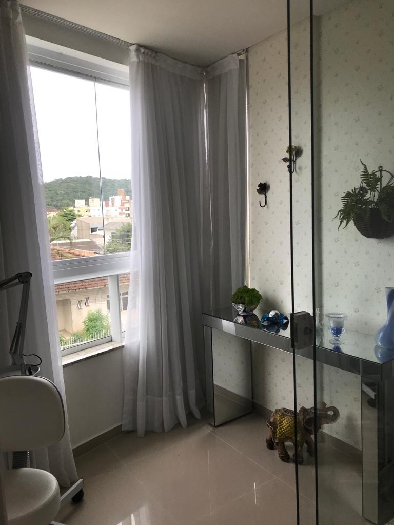 Apartamento à venda com 2 quartos, 66m² - Foto 5