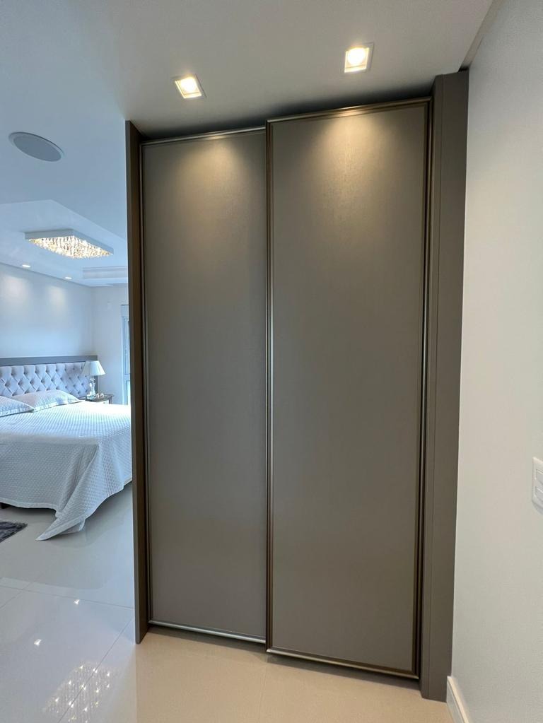 Apartamento à venda com 4 quartos, 167m² - Foto 17