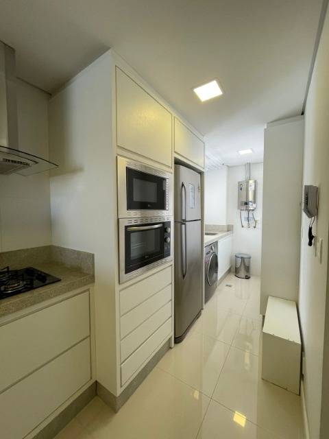 Apartamento à venda com 3 quartos, 120m² - Foto 9