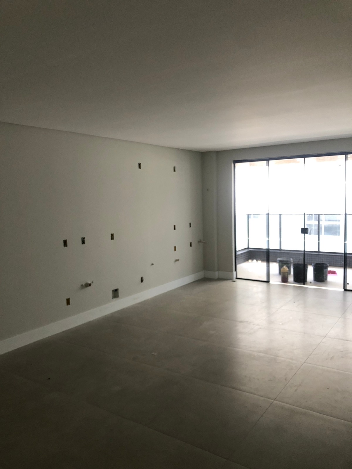 Apartamento à venda com 3 quartos, 113m² - Foto 3