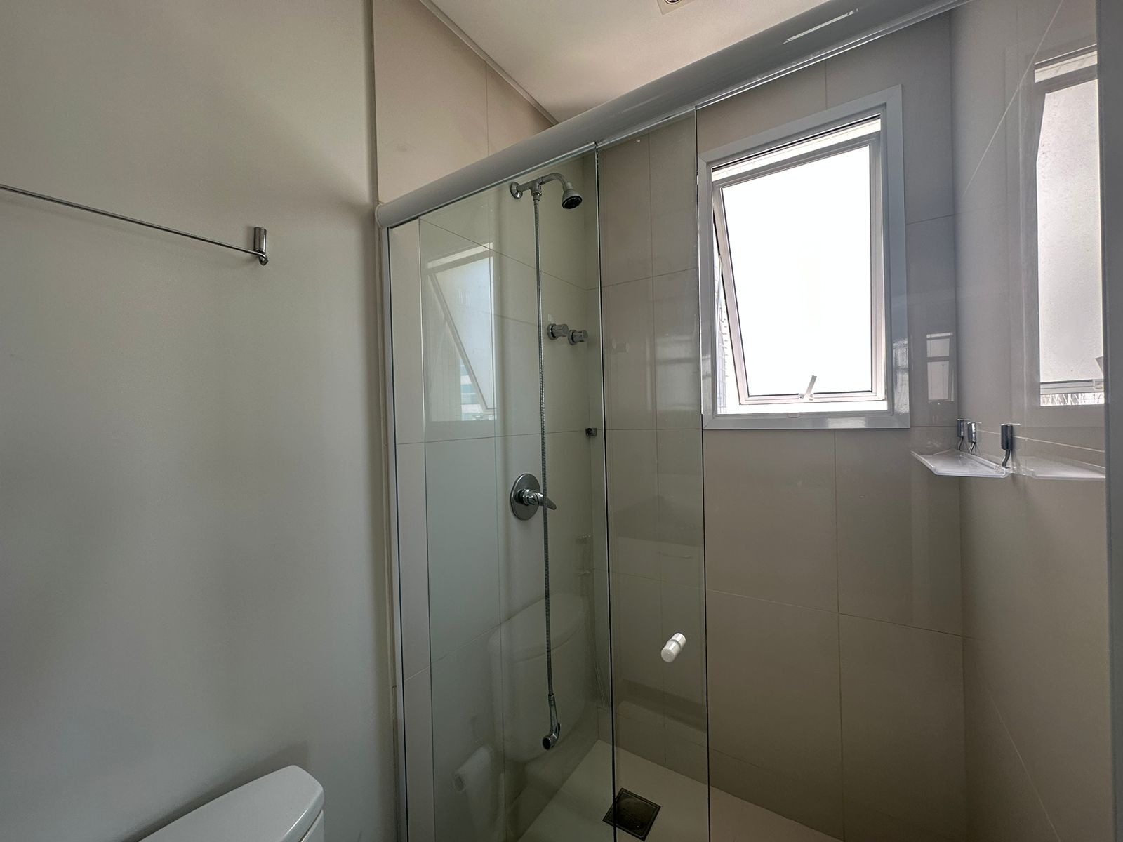 Apartamento à venda com 3 quartos, 210m² - Foto 15