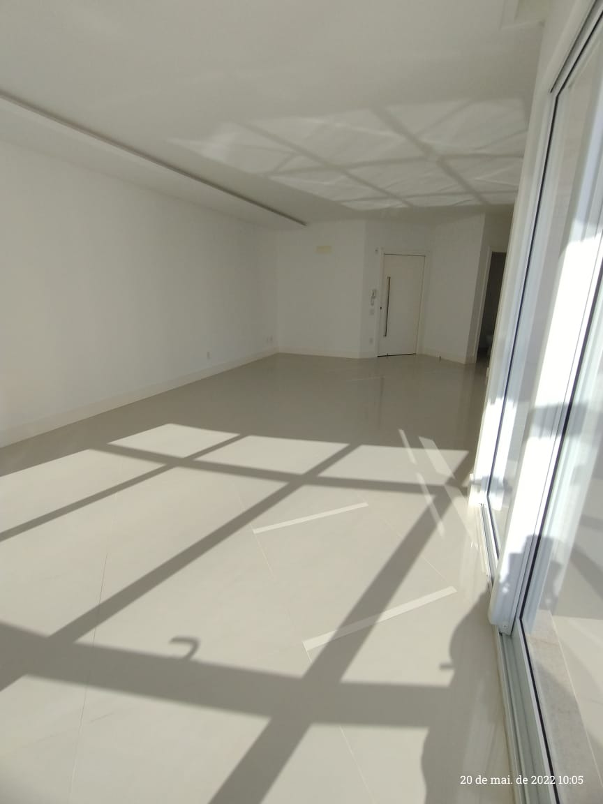 Apartamento à venda com 3 quartos, 169m² - Foto 17