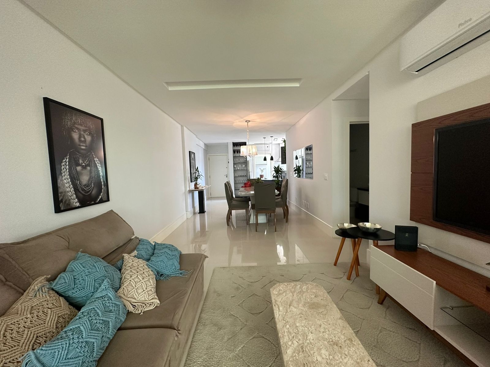 Apartamento à venda com 3 quartos, 210m² - Foto 3