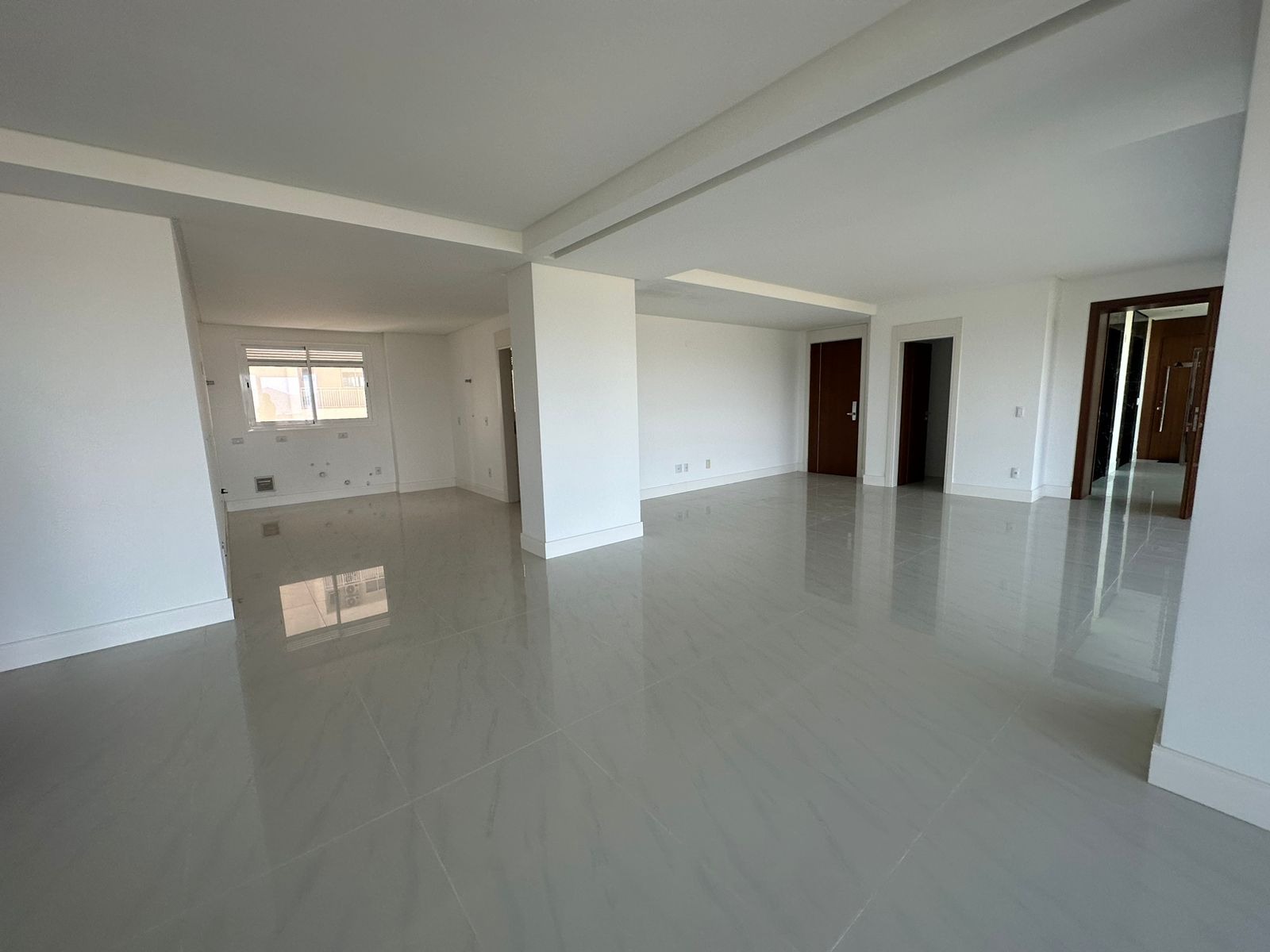 Apartamento à venda com 3 quartos, 186m² - Foto 10