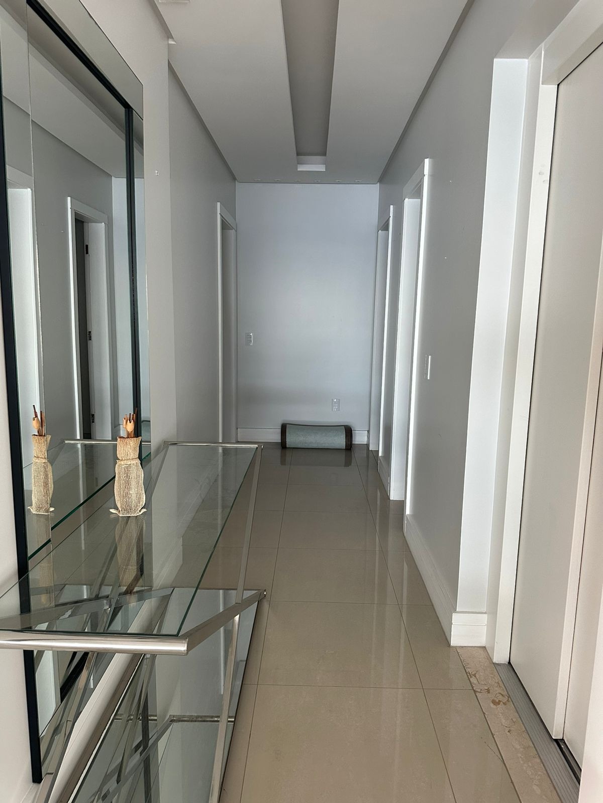 Apartamento à venda e aluguel com 3 quartos, 230m² - Foto 12