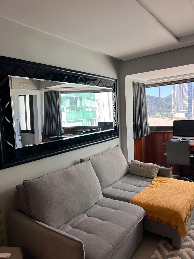 Apartamento à venda com 2 quartos, 70m² - Foto 7